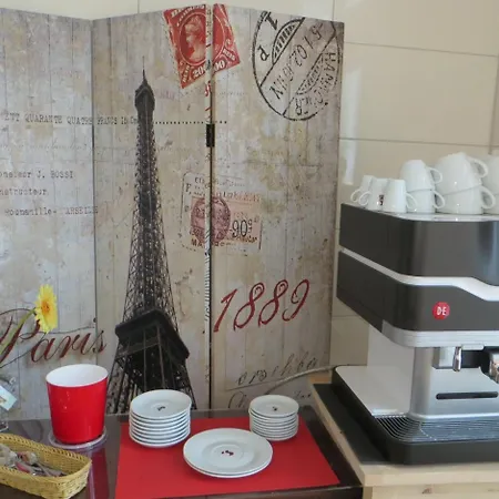 Burghotel Hotel 3*