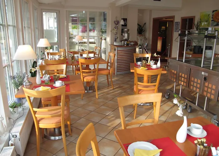 Burghotel 3* Munzenberg